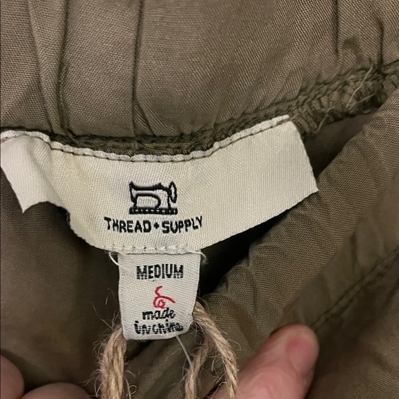 Thread & Supply Olive Cargo Pants Medium NWT - Picture 2 of 10